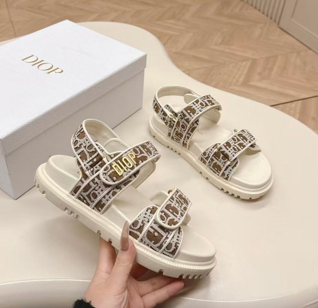 Pantoufles homme :DIOR