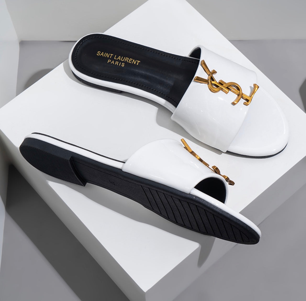 Sandales :YSL