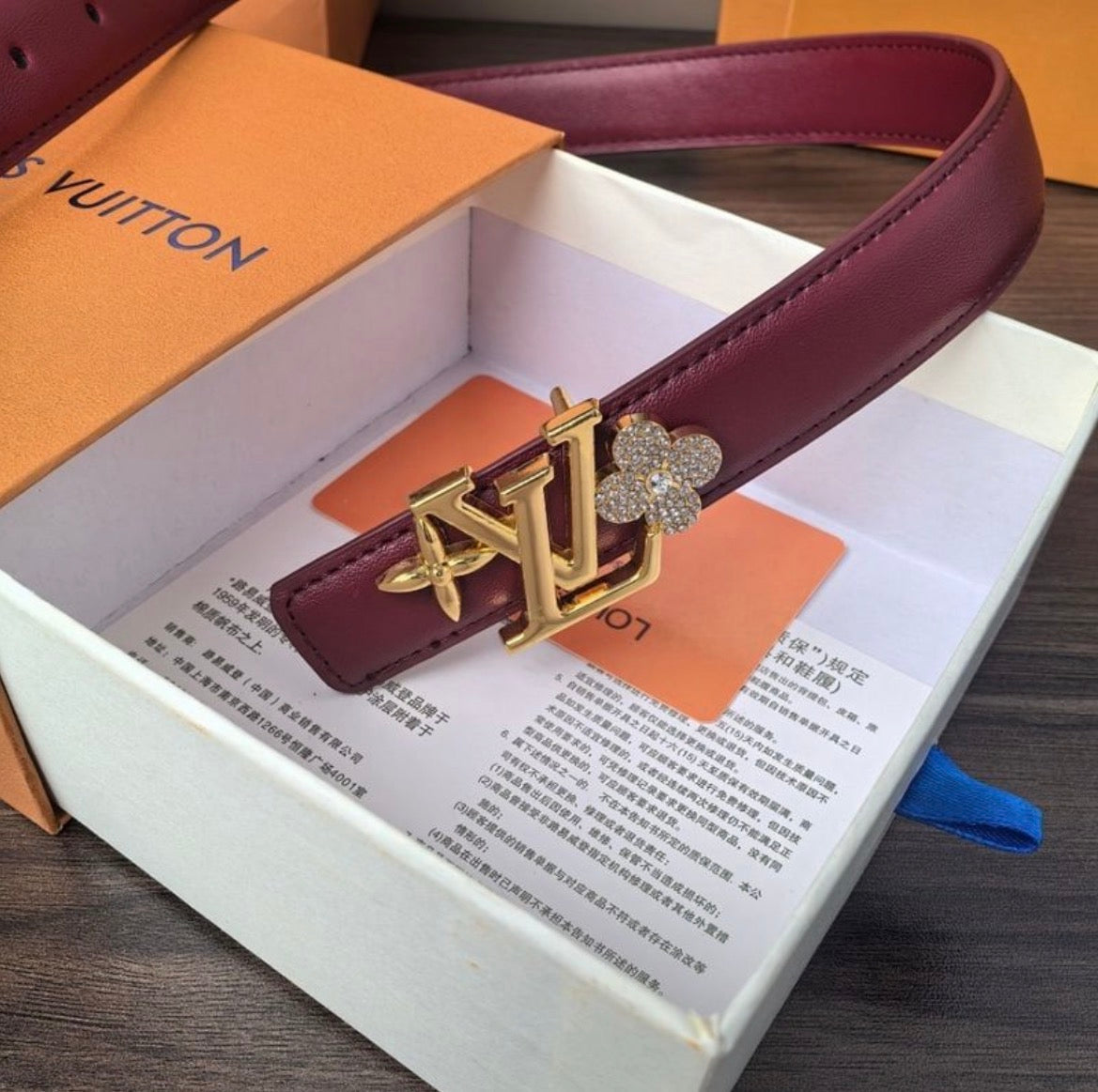 Ceinture :LV