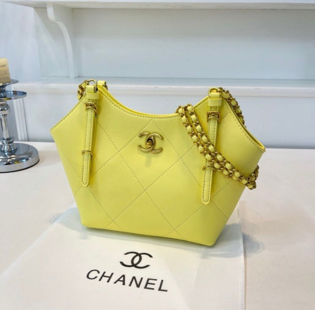 Sac a mains CHANEL