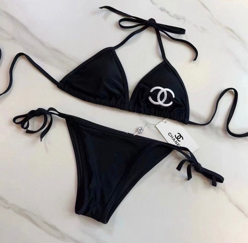 Maillot de bain :CHANEL