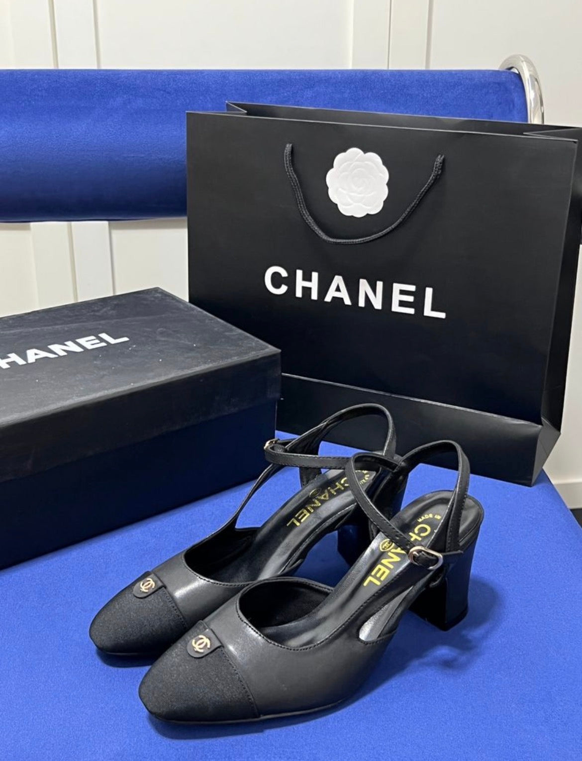 Sandales : Chanel
