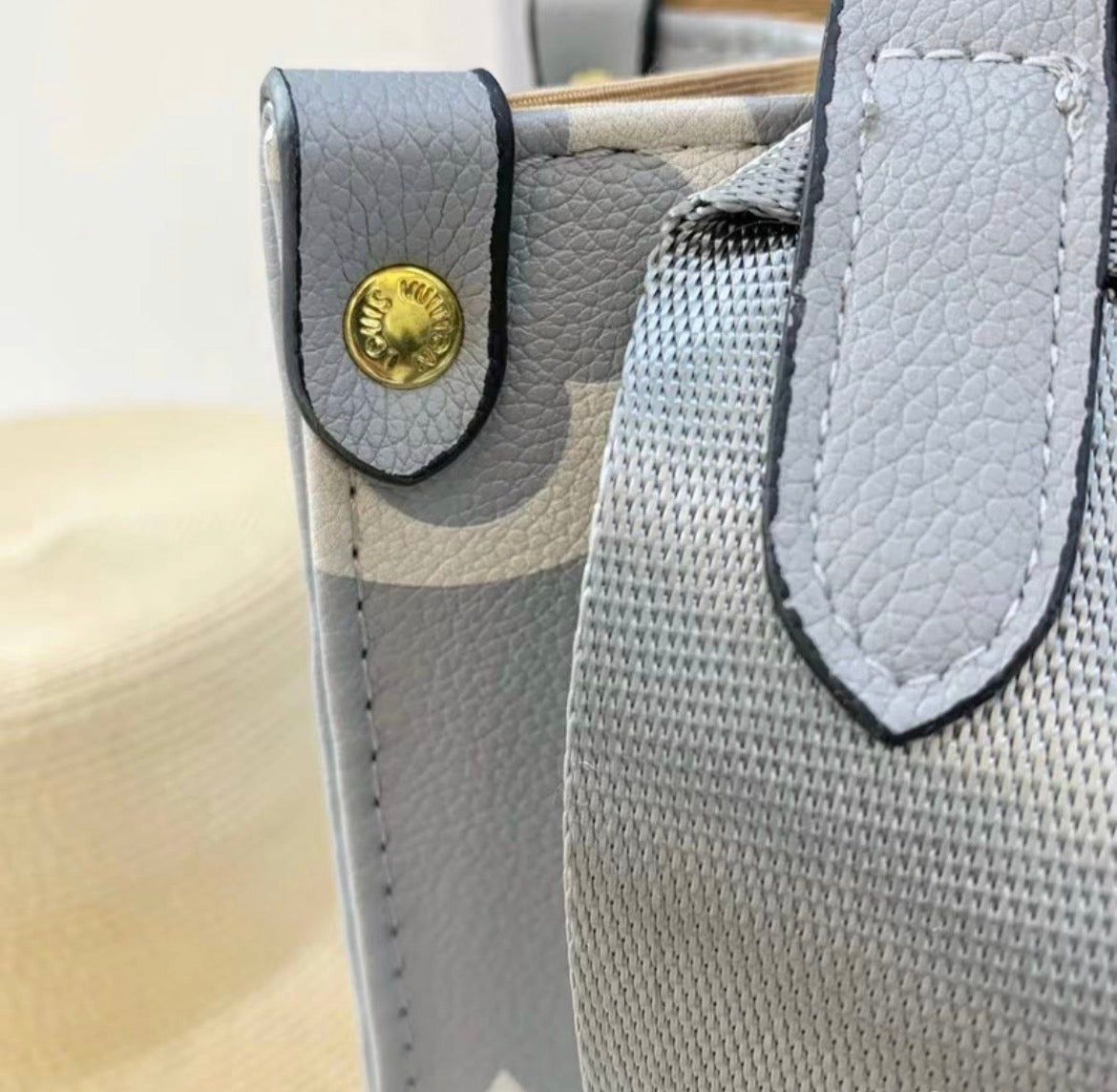 Sac à main :LV