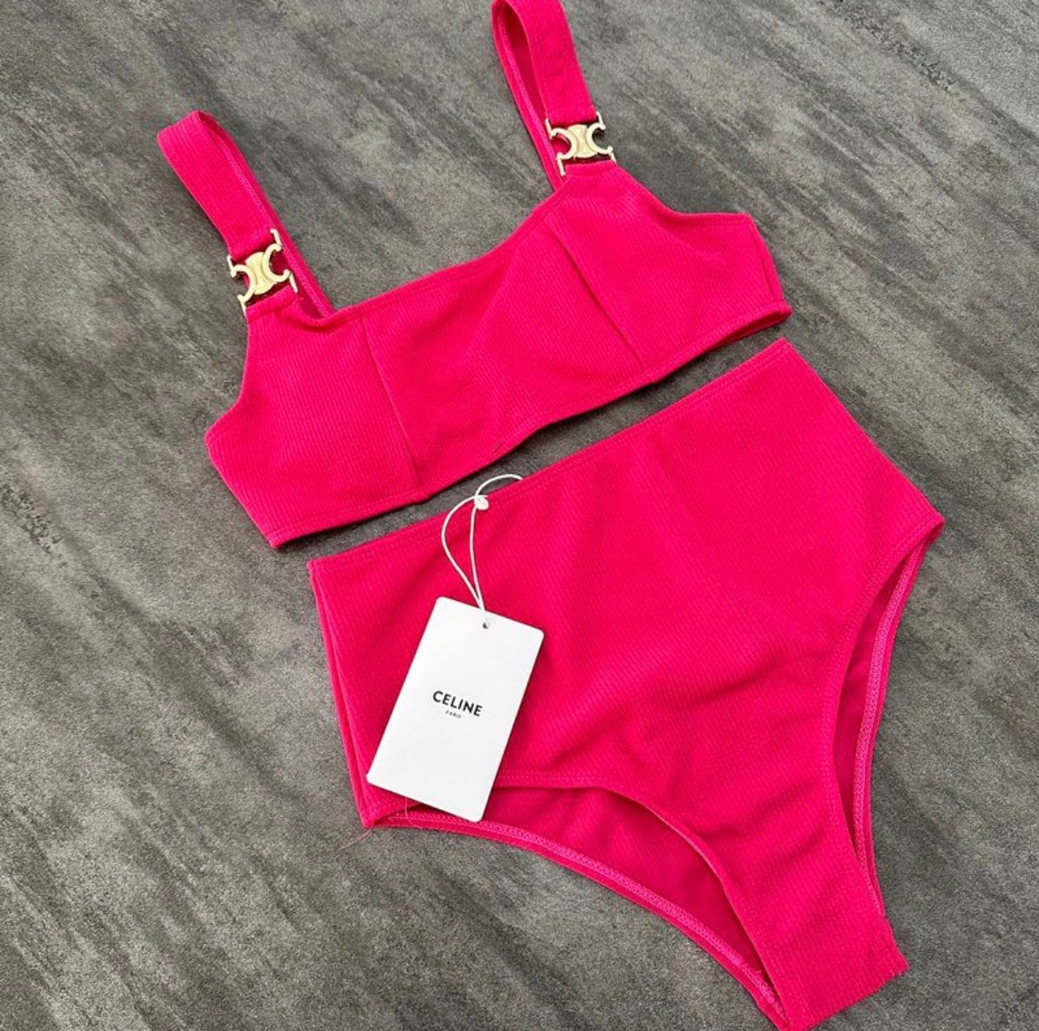 Maillot de bain :CÉLINE
