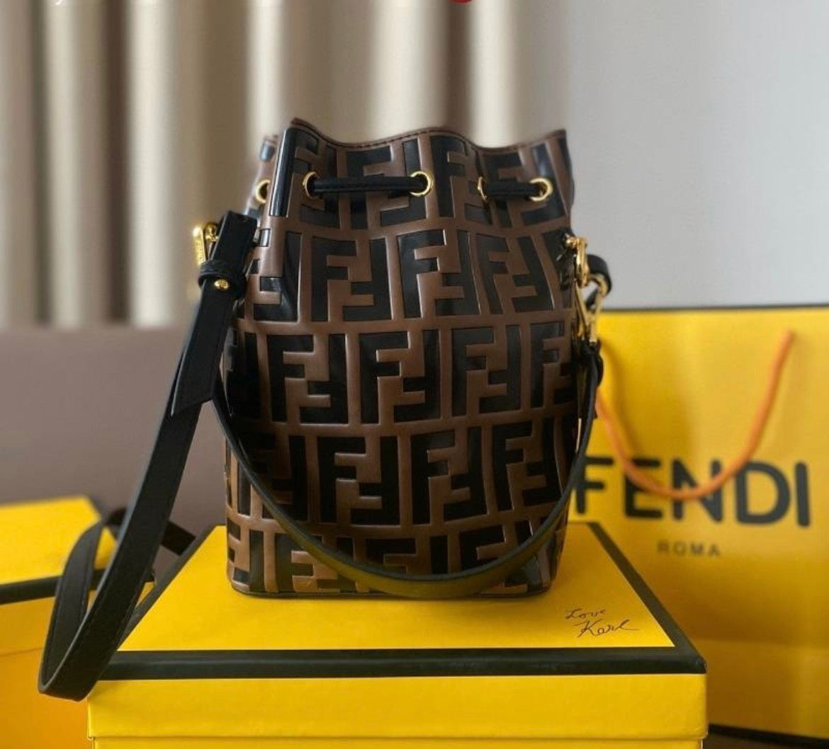 Sac à main : FENDI