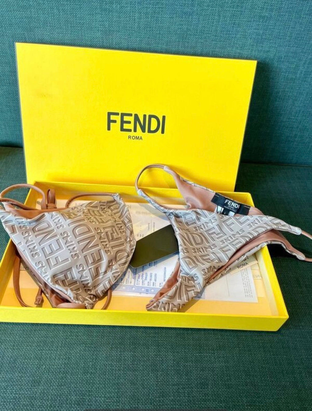Maillot de bain :FENDI