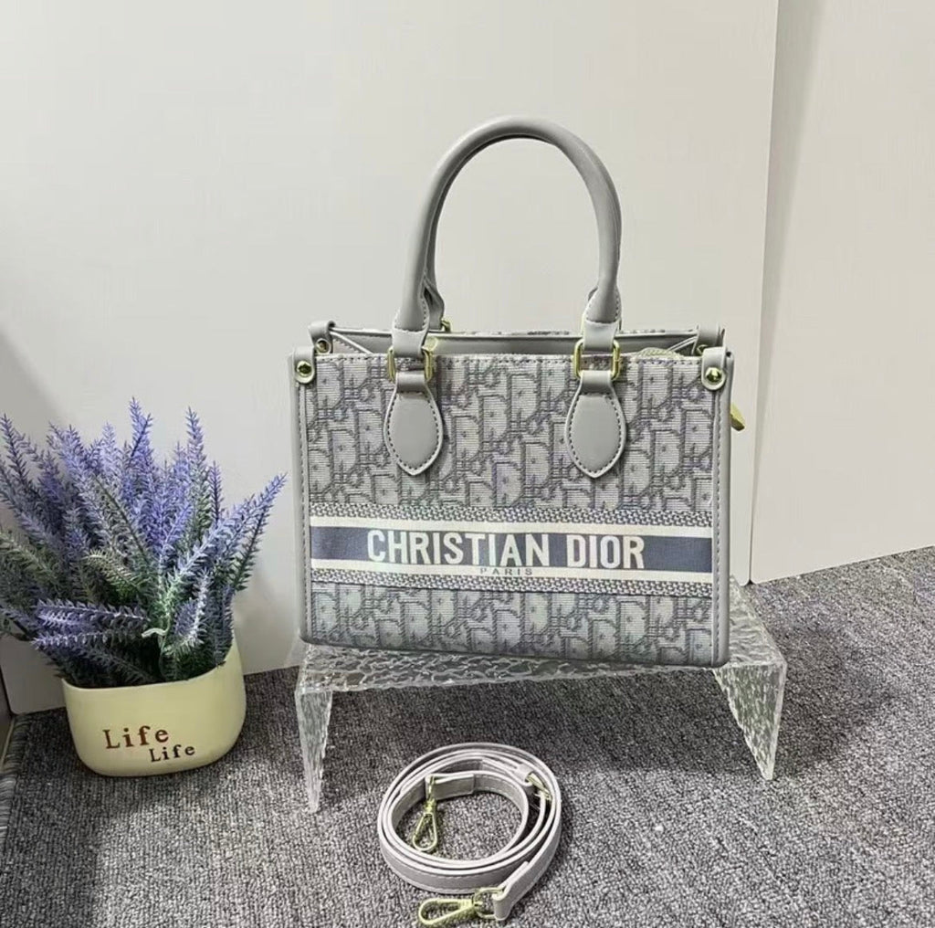 Sac a main CHRISTIAN DIOR