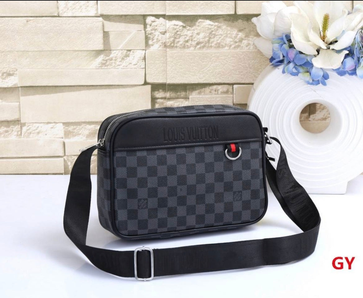 Sacs homme :LV