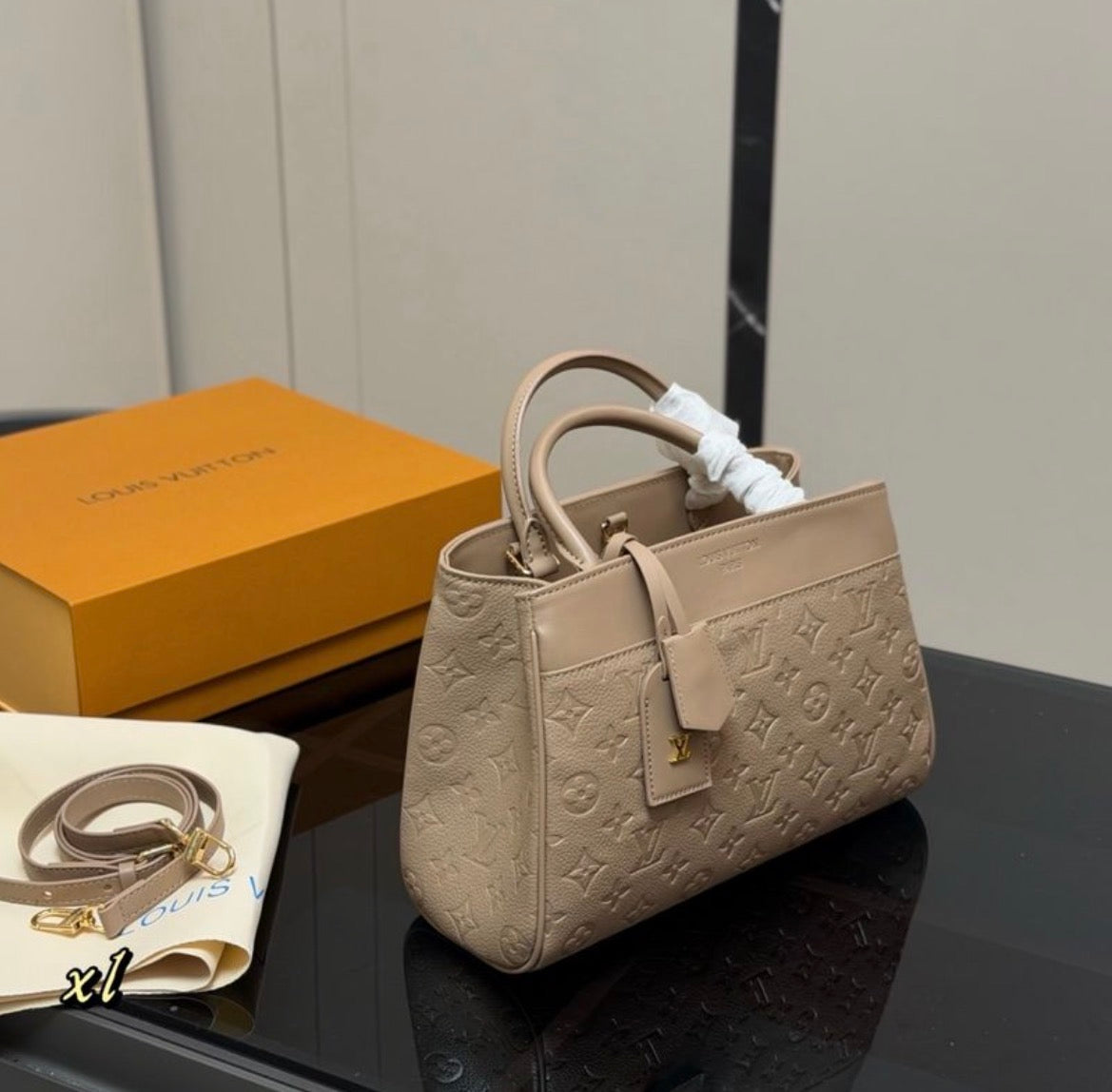Sac a main :LV
