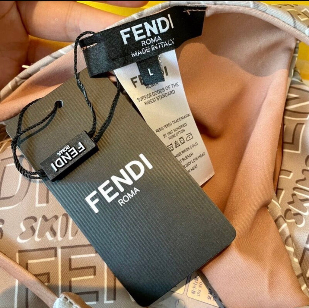 Maillot de bain :FENDI