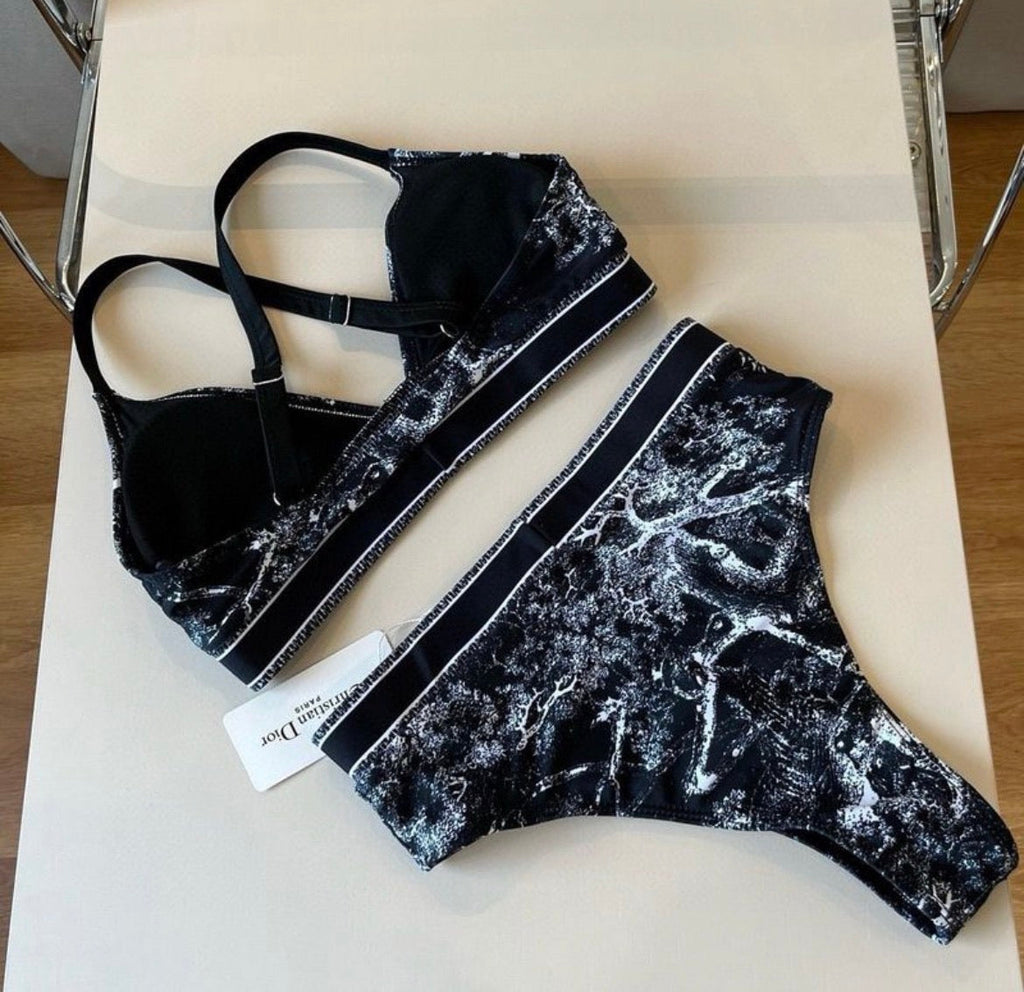 Maillot de bain :CHRISTIAN DIOR