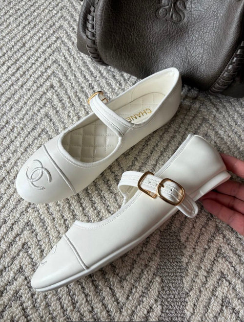 Ballerines Chanel — Élégance & Luxe au quotidien
