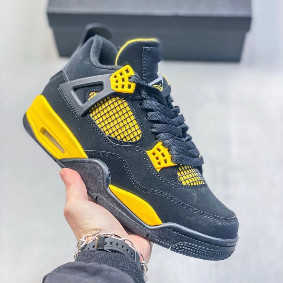 Baskets AIR JORDAN