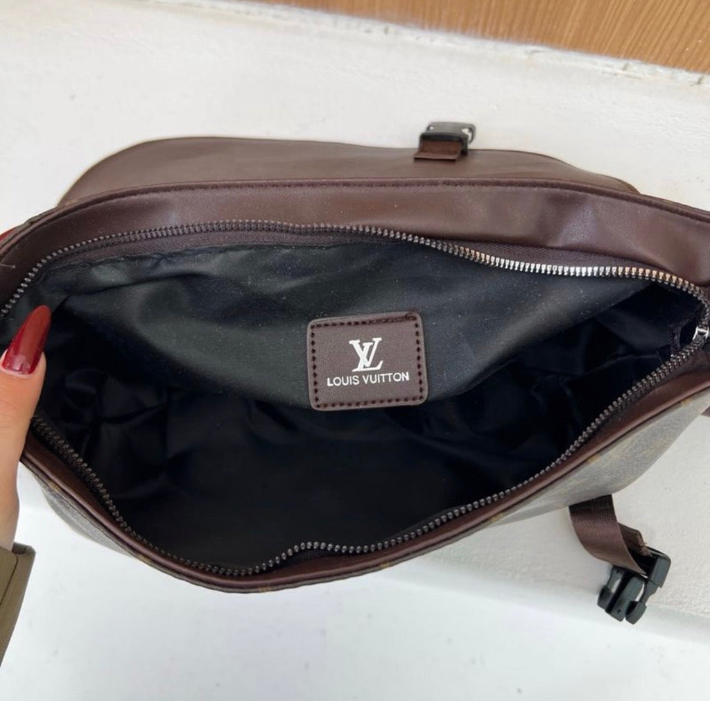 Sac homme :LV