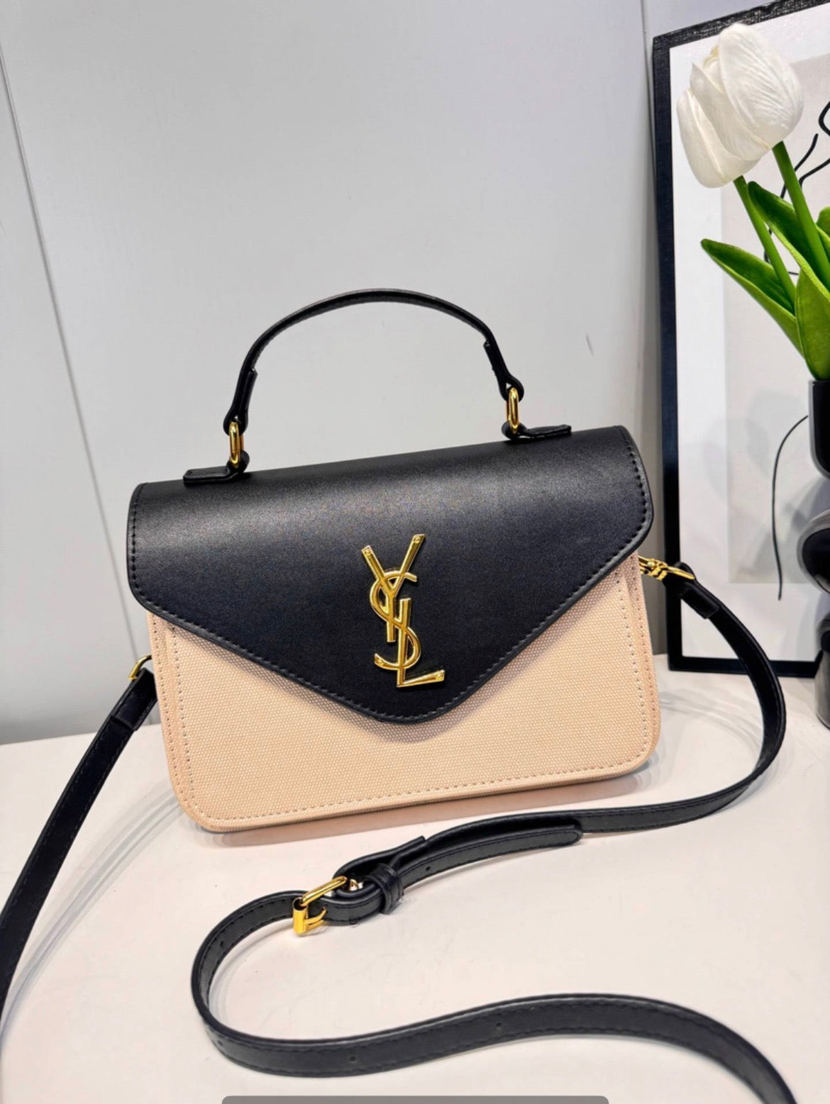 Sac a main YVE SAINT LAURENT