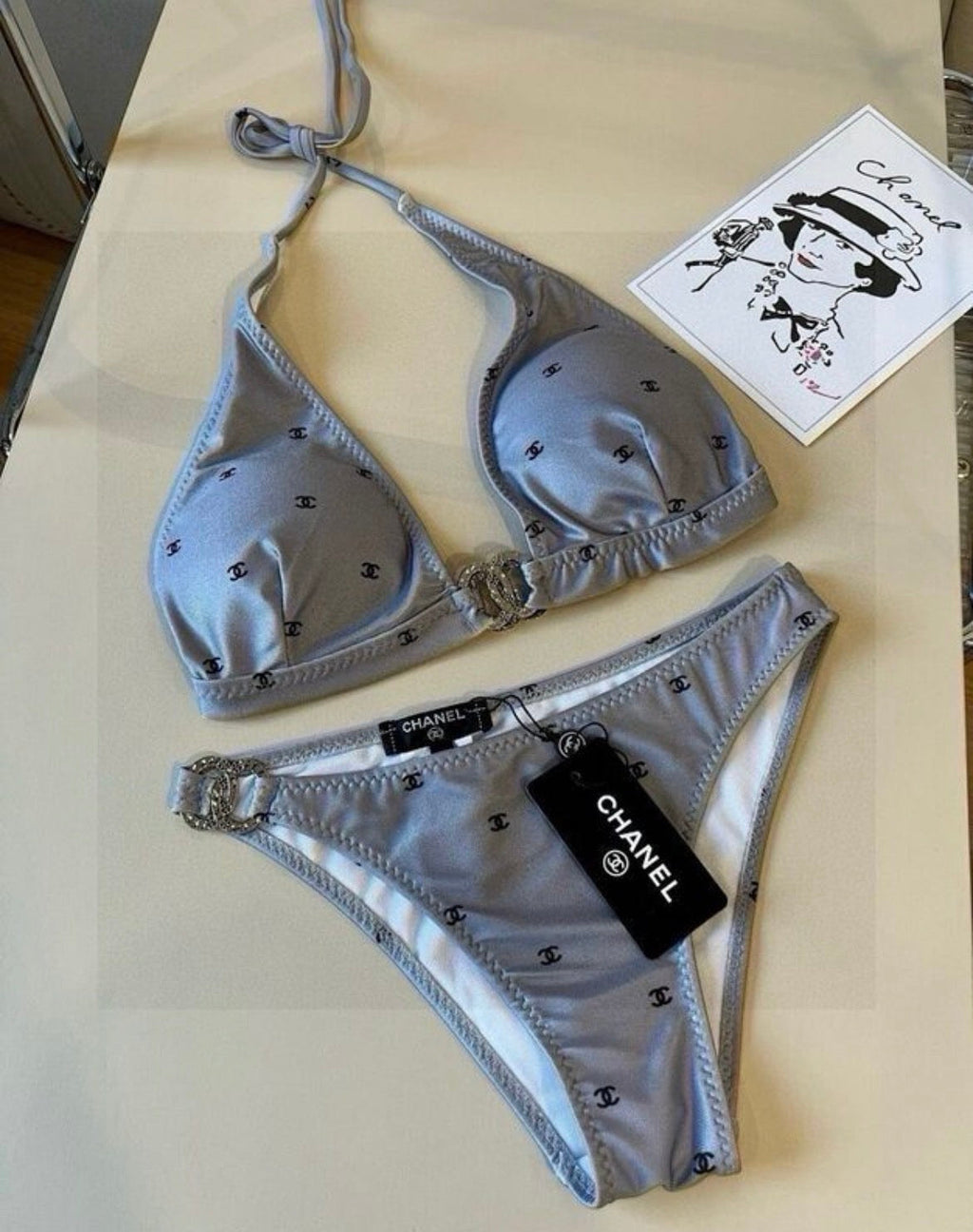 Maillot de bain :CHANEL