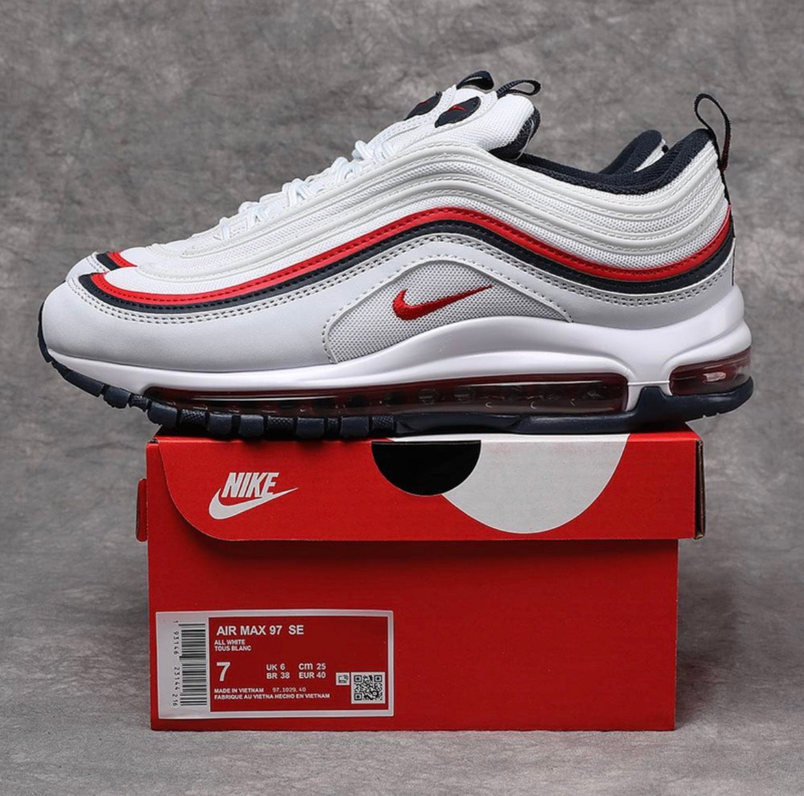 Baskets NIKE