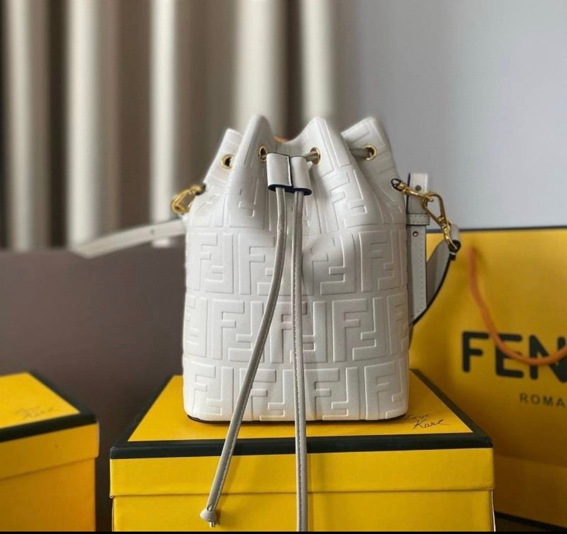 Sac à main : FENDI