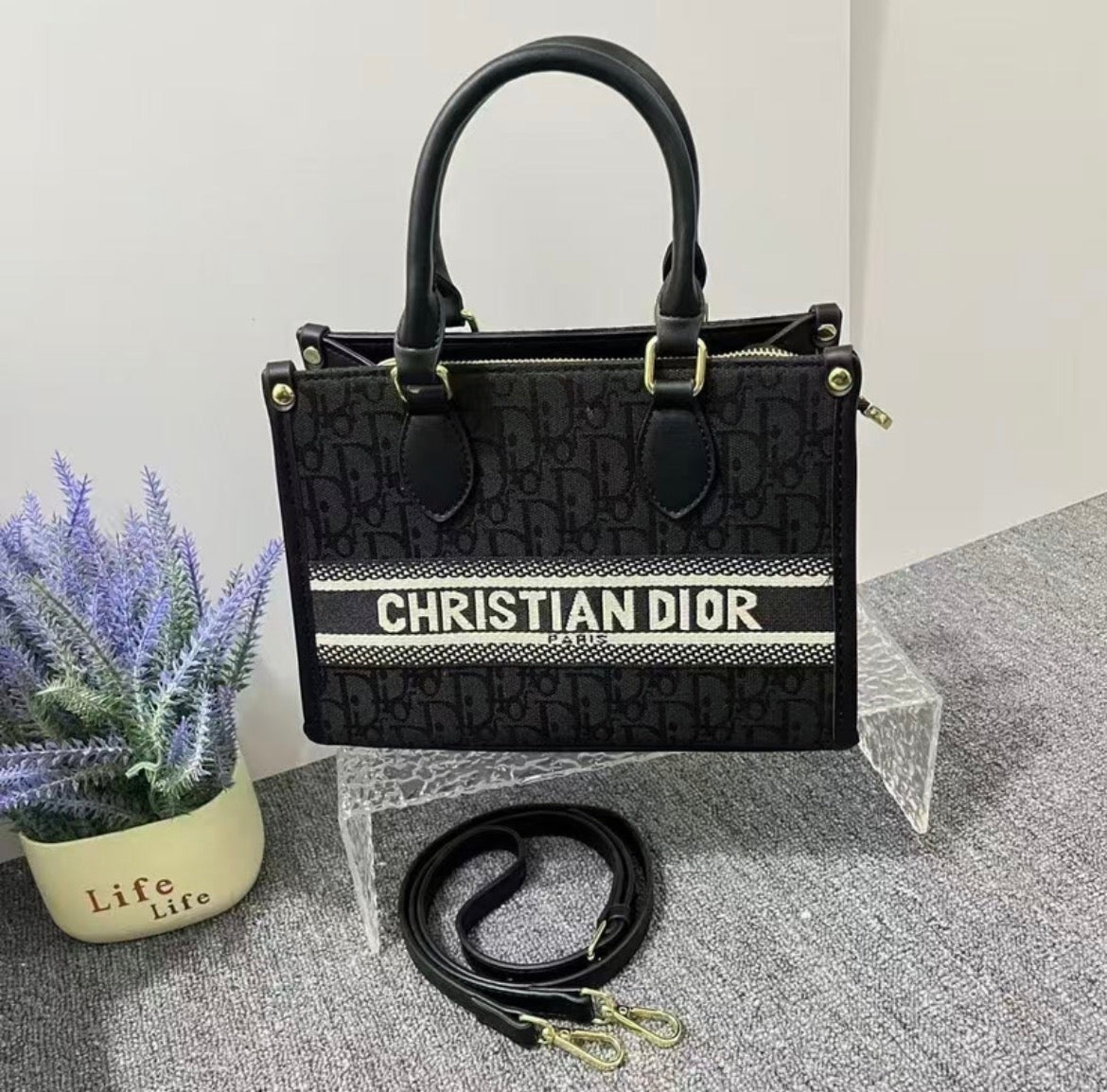 Sac a main CHRISTIAN DIOR
