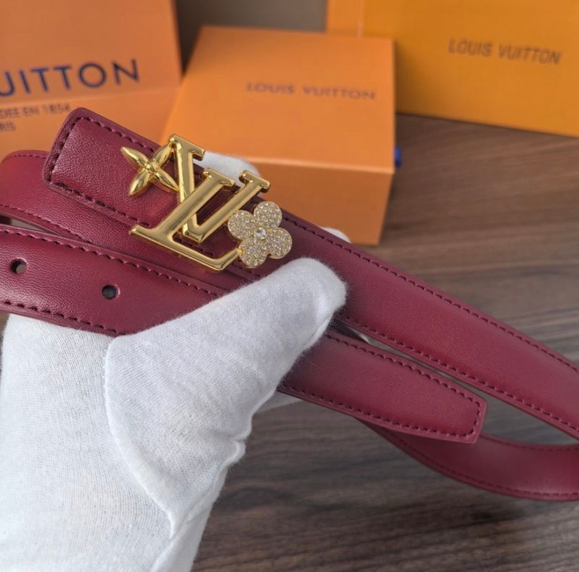 Ceinture :LV