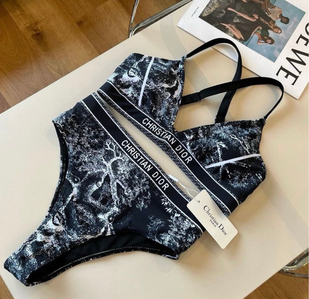 Maillot de bain :CHRISTIAN DIOR