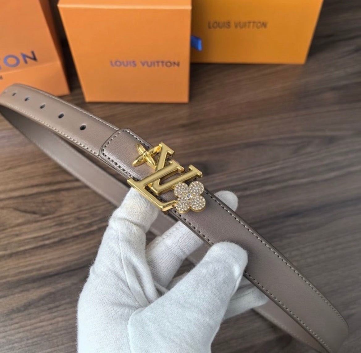 Ceinture :LV