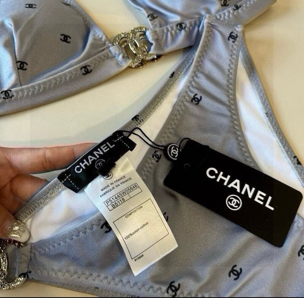 Maillot de bain :CHANEL