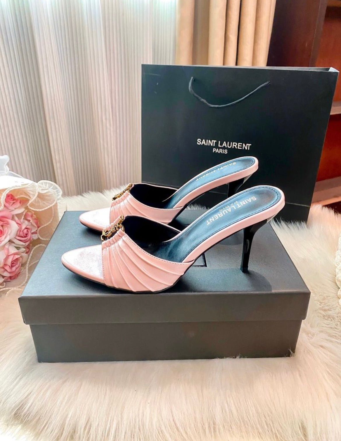 Sandales :yve Saint Laurent