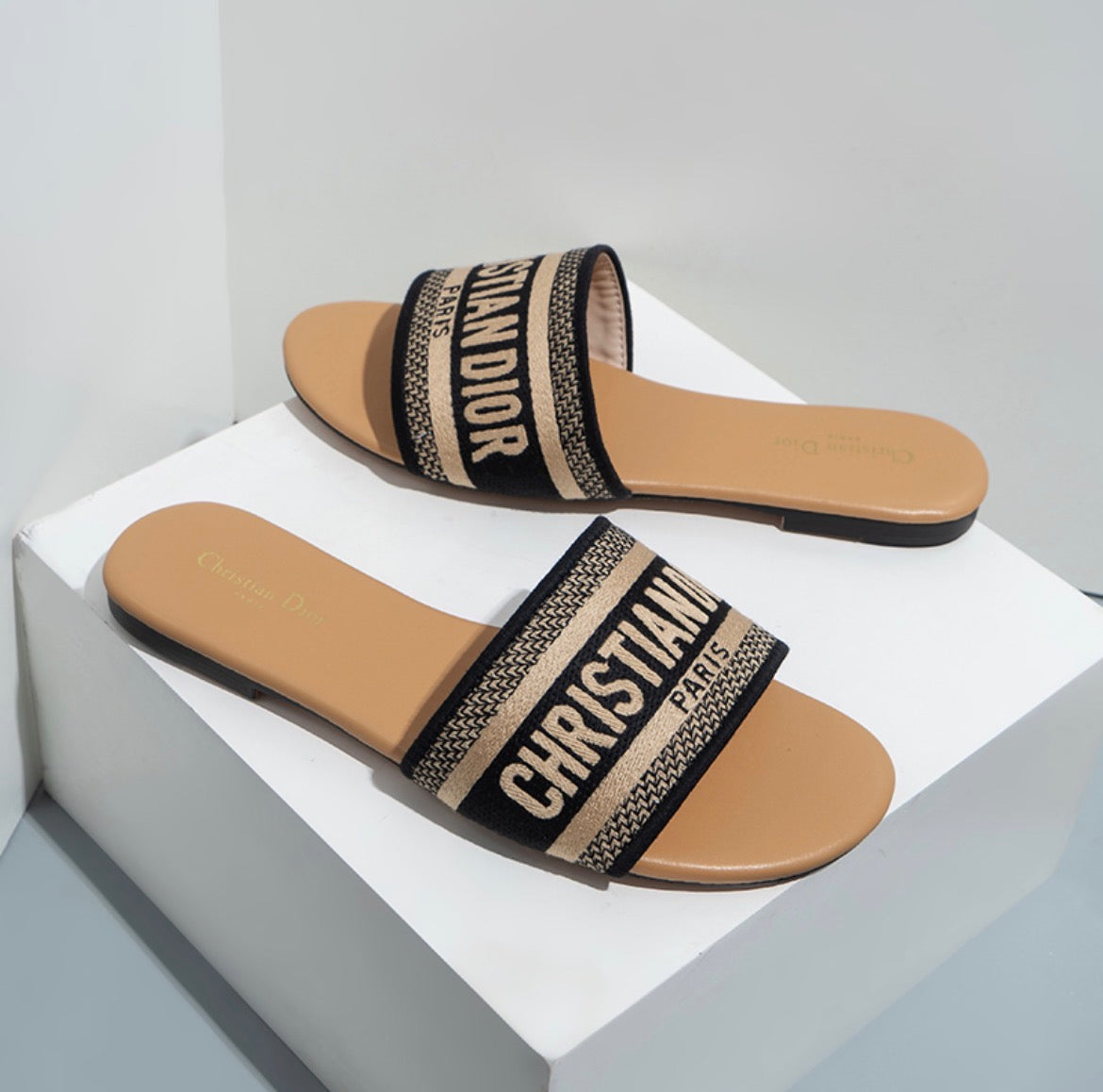 Sandales CHRISTIAN DIOR