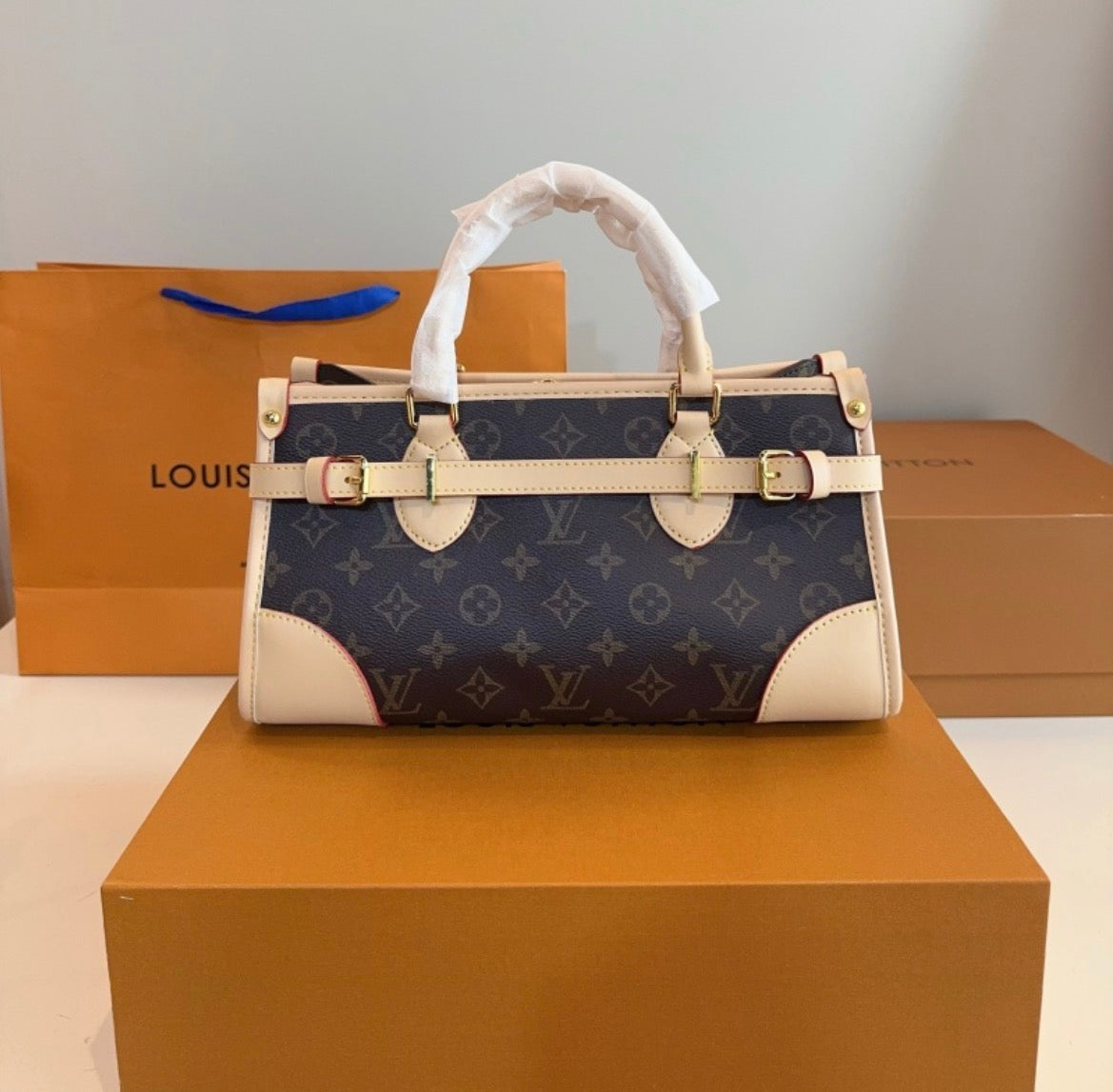 Sac à main :LV