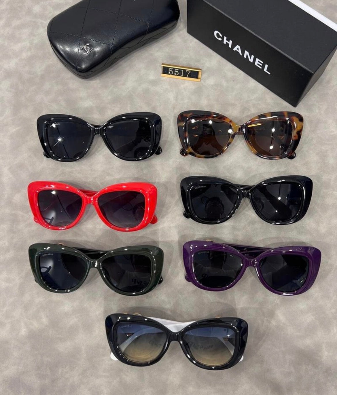 Lunette de soleil :CHANEL