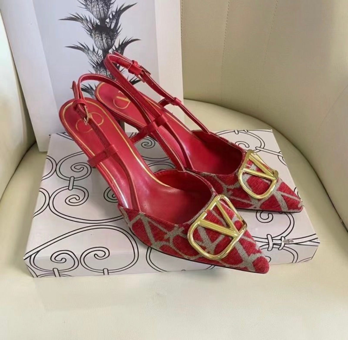 Exarpins VALENTINO