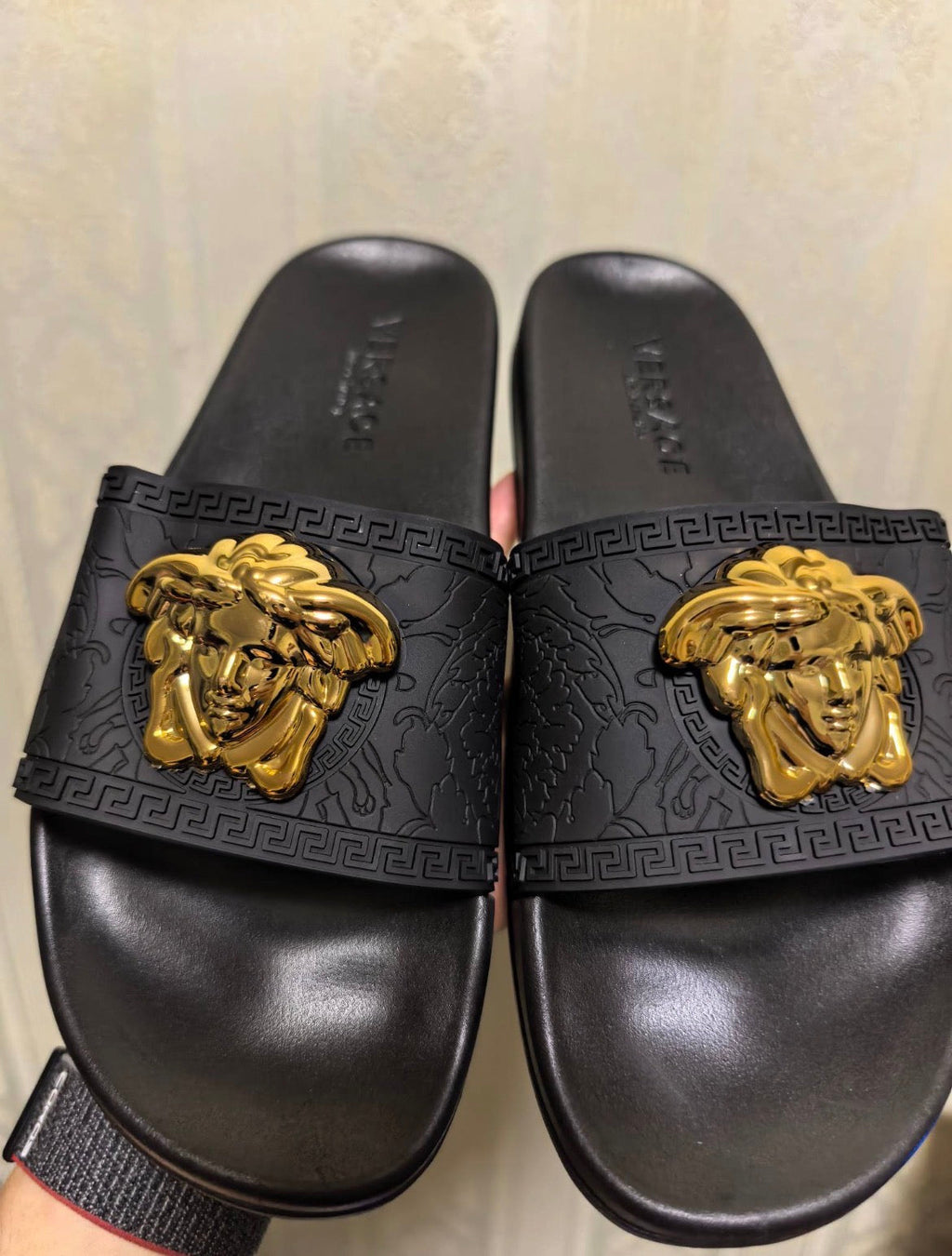 Pantoufles Homme :Versace