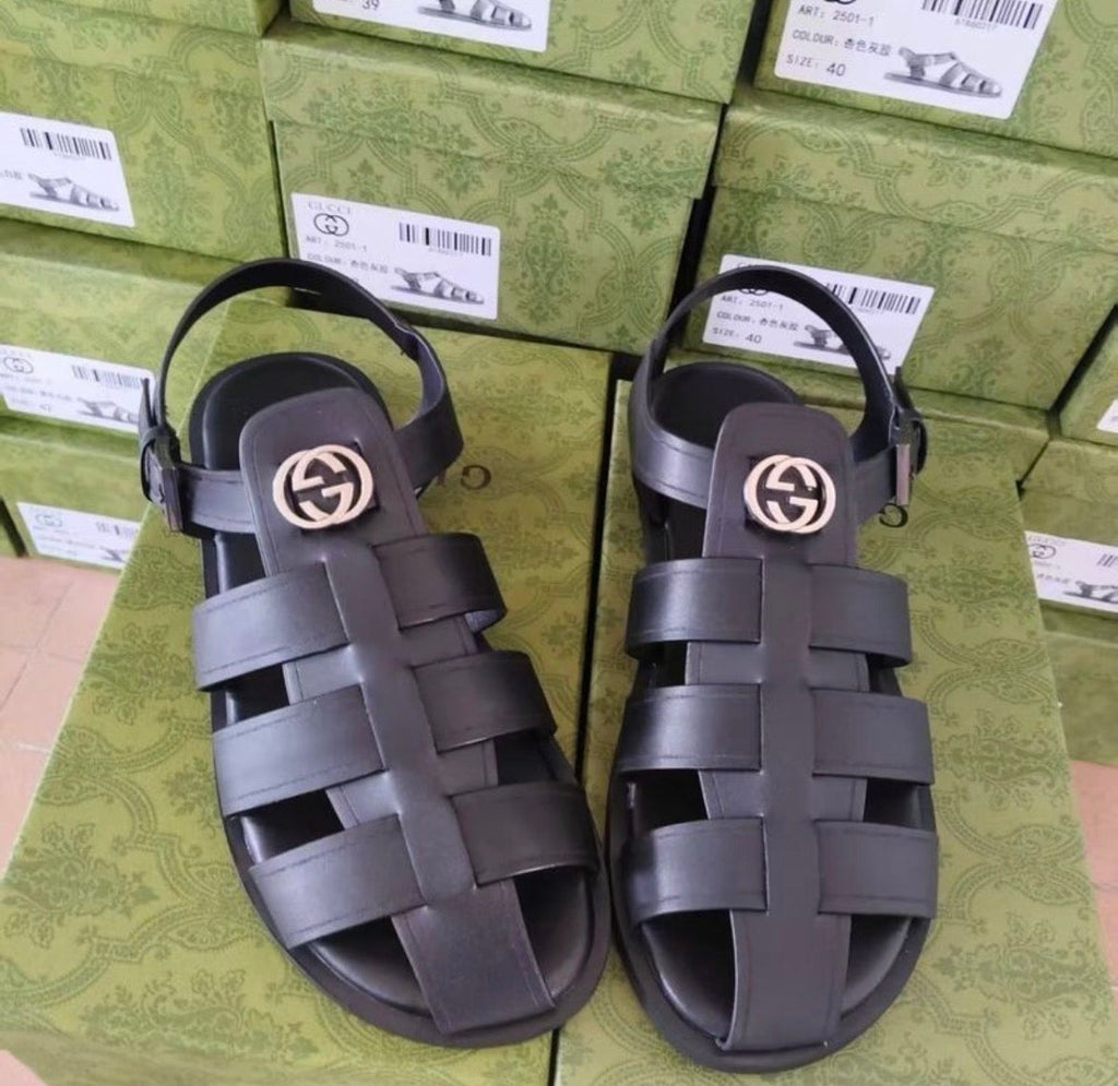 Pantoufles homme :GUCCI