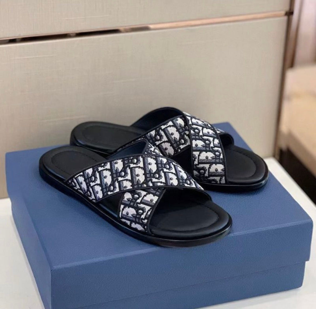 Pantoufles homme :DIOR
