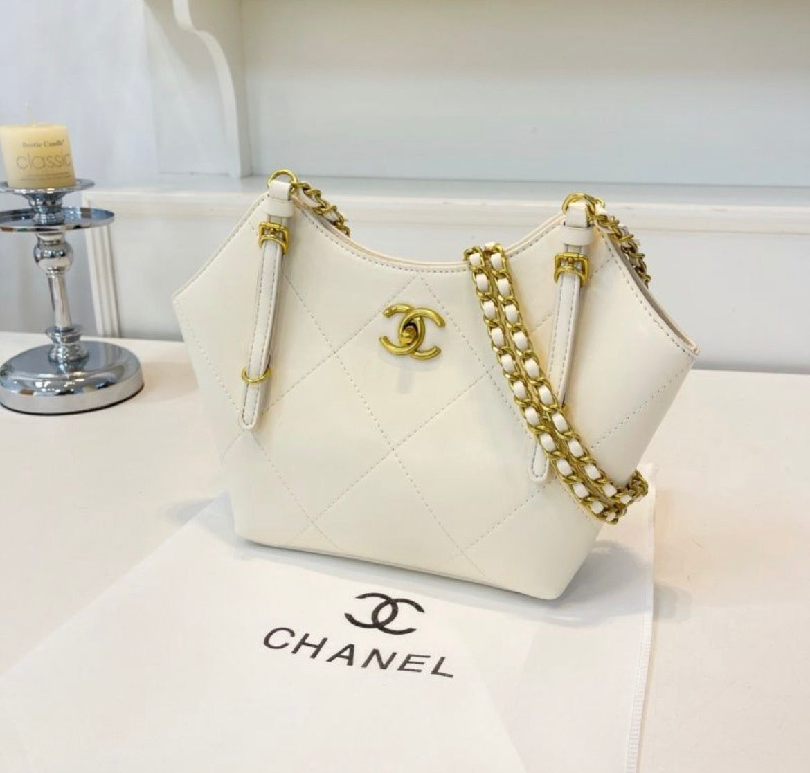 Sac a mains CHANEL