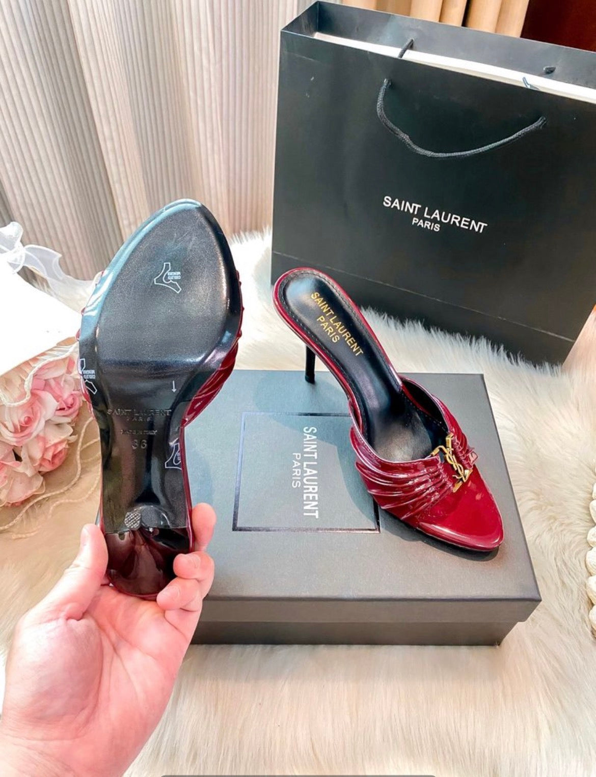 Sandales :yve Saint Laurent