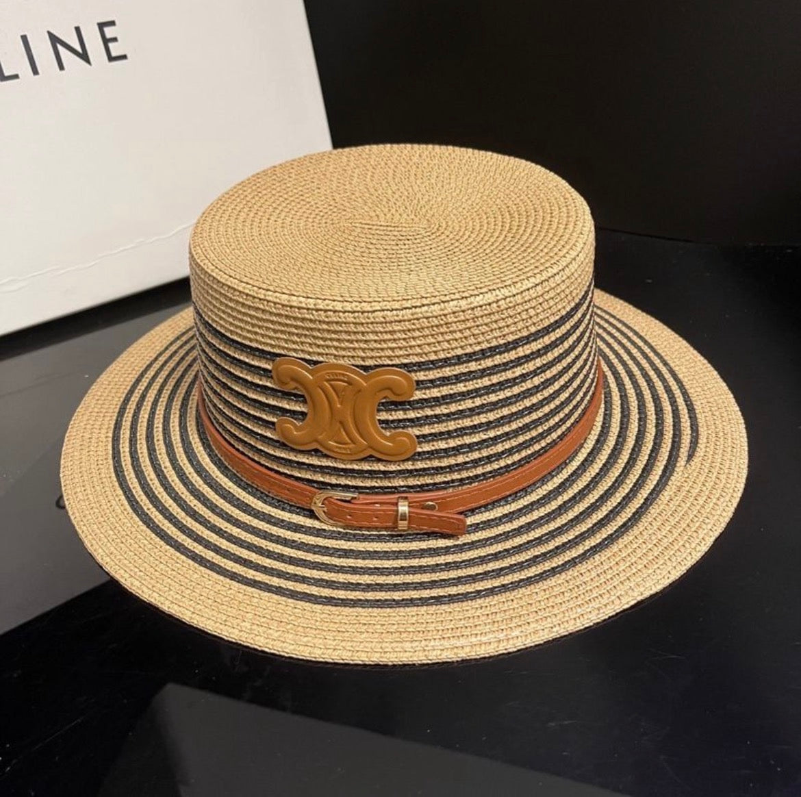 Sac a main et chapeau :CÉLINE