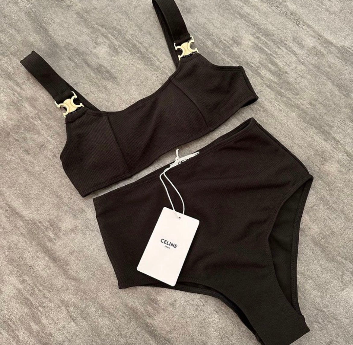 Maillot de bain :CÉLINE