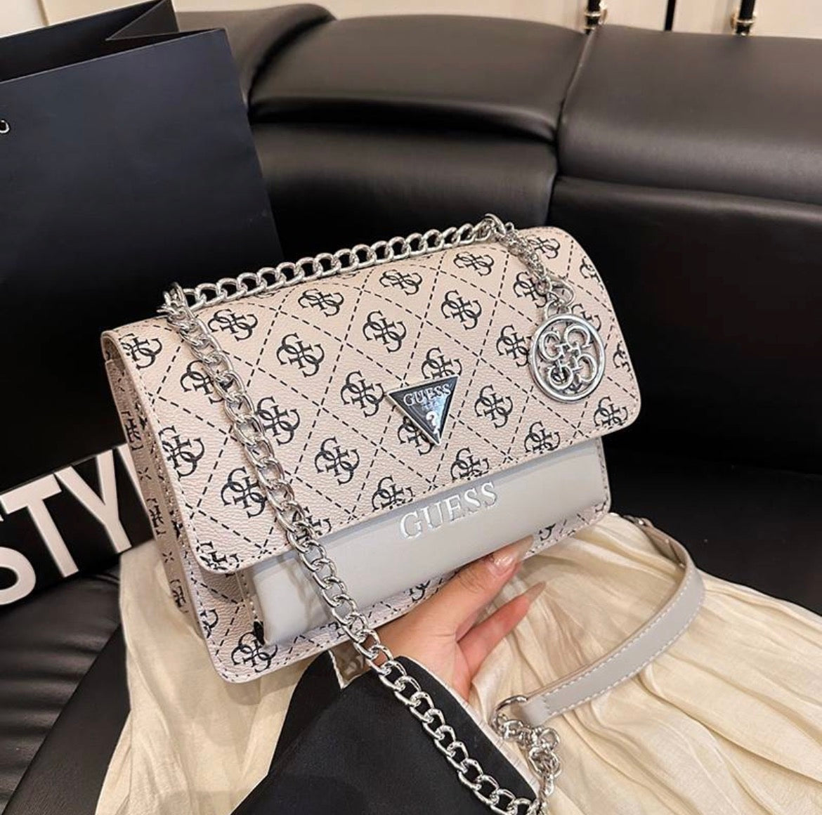 Sac a main : GUESS