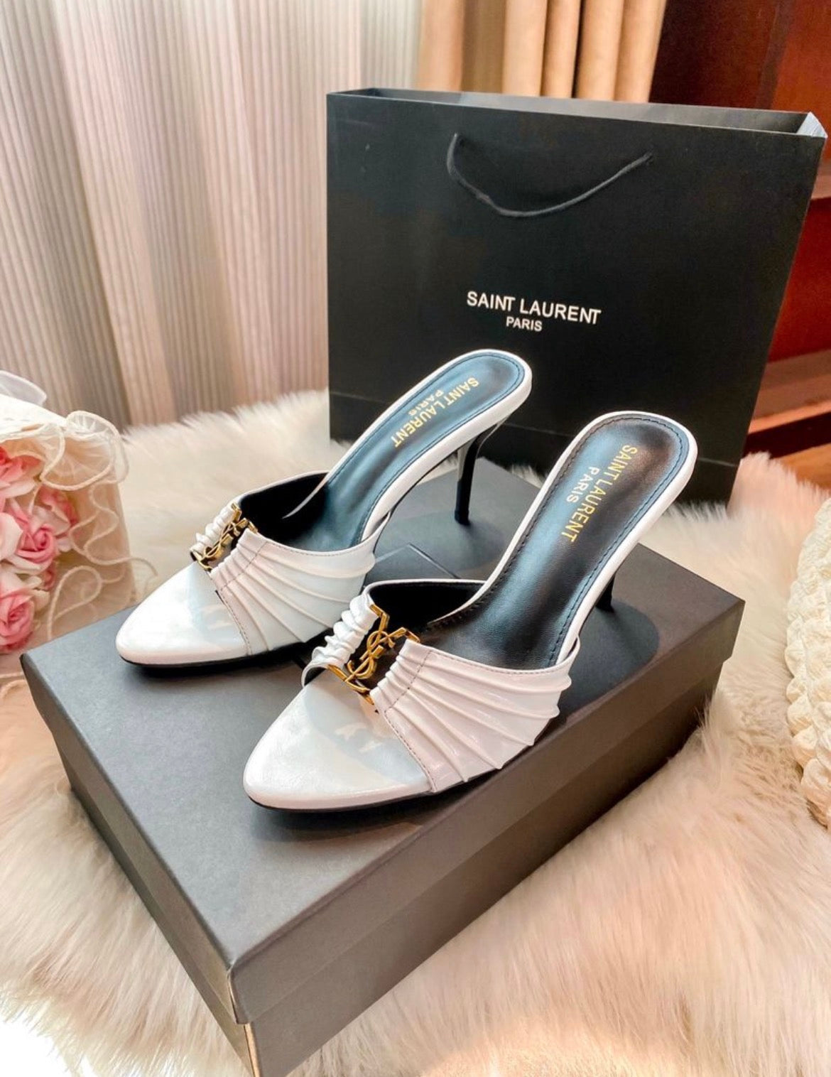 Sandales :yve Saint Laurent