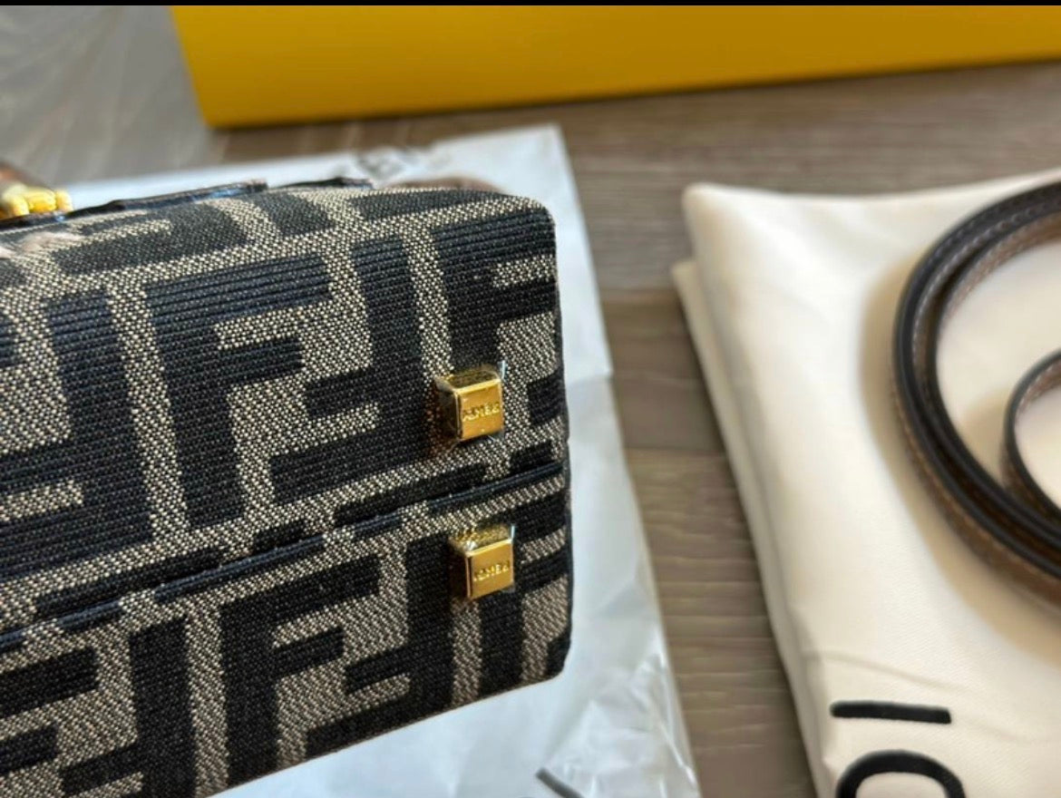Sac a main  FENDI
