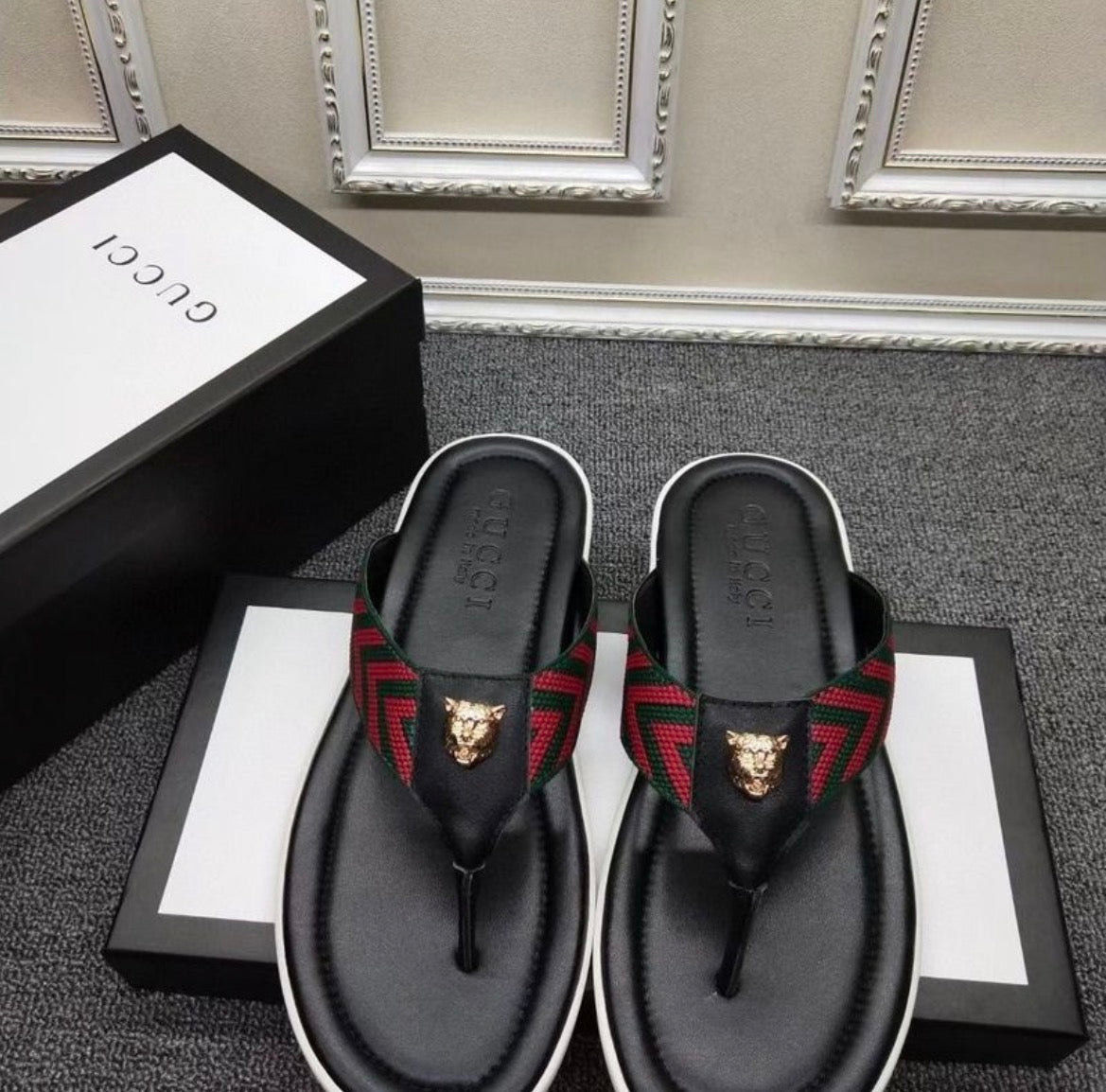 Pantoufles homme :GUCCI