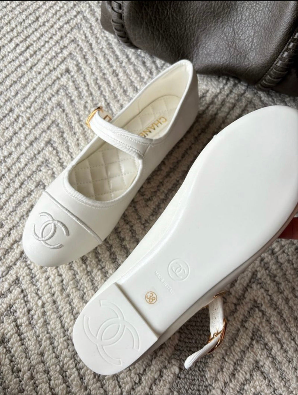 Ballerines Chanel — Élégance & Luxe au quotidien
