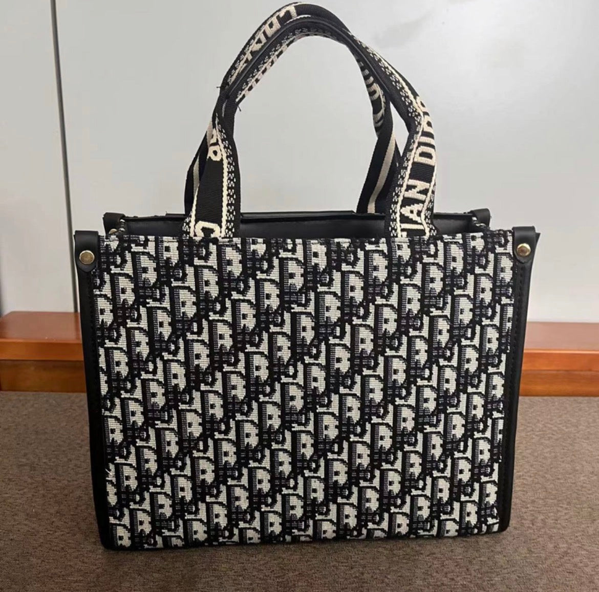 Sac à main :DIOR