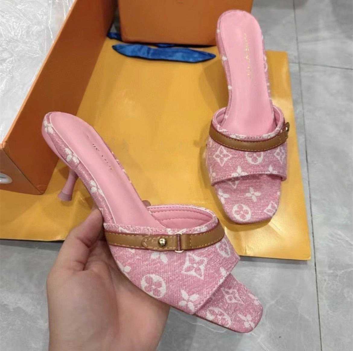 Sandales LV