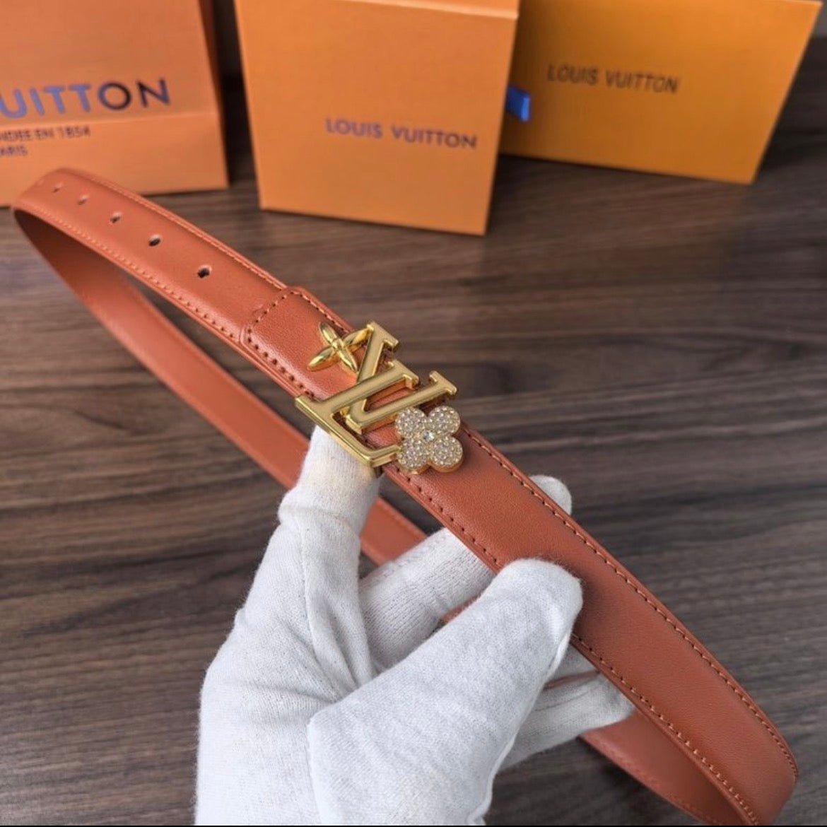 Ceinture :LV